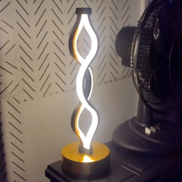 Lamp new and cool - Picture 1 of 1